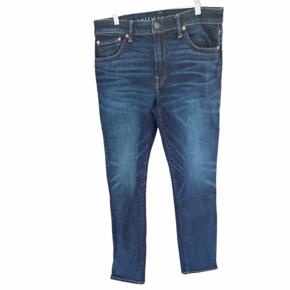 American Eagle Outfitters Airflex + Men’s Slim 5 pocket jeans size 32/32.